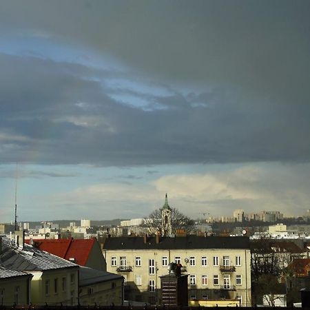 Small Residence - Apartamenty Sienkiewicza Kielce Bagian luar foto