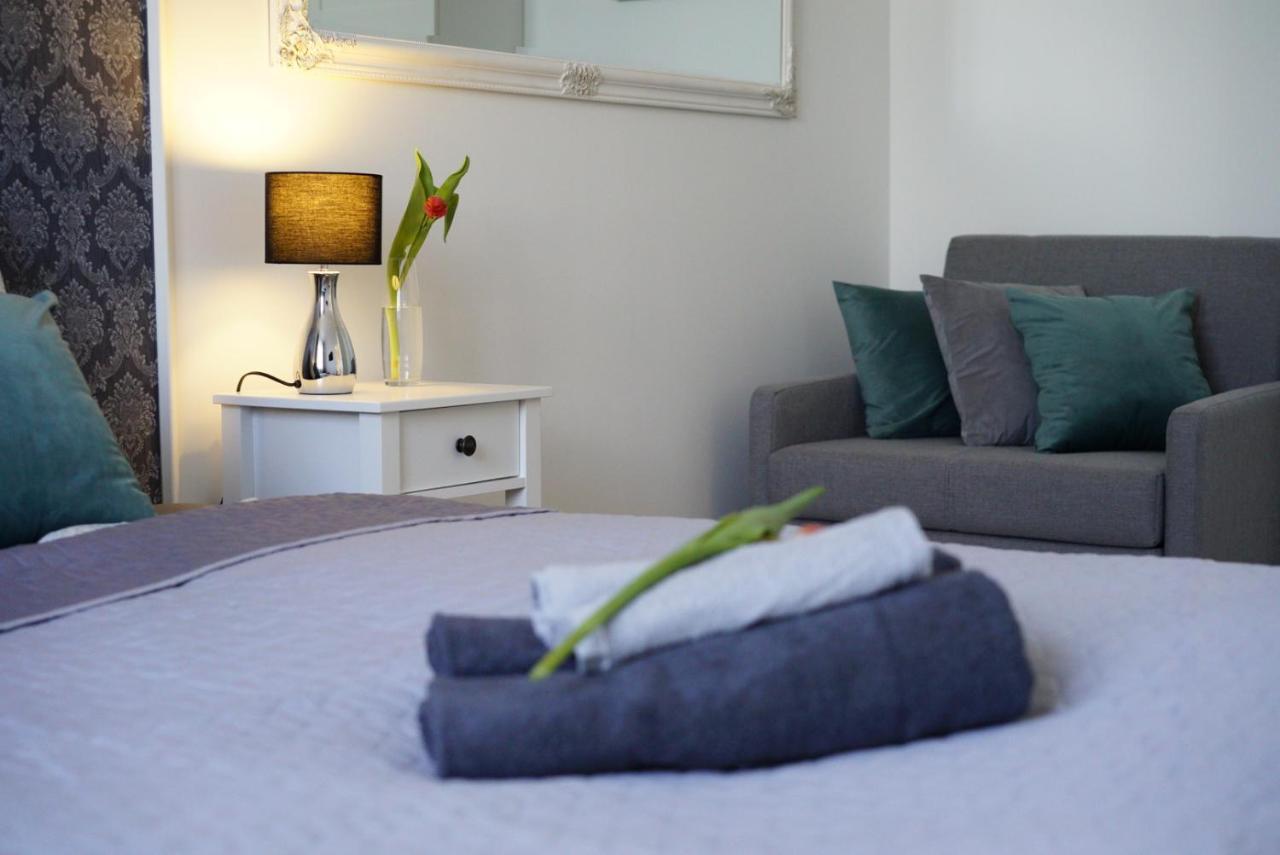 Small Residence - Apartamenty Sienkiewicza Kielce Bagian luar foto